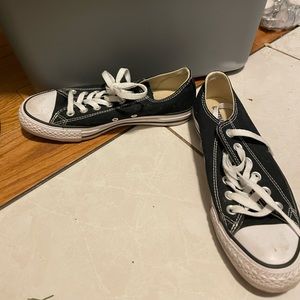 Low top Black Converse size W 7